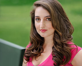 Nicolette Ellis – headshot