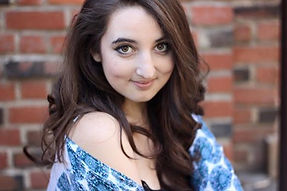 Nicolette Ellis – headshot